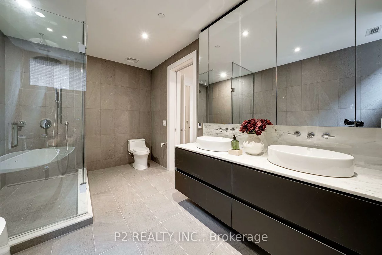 2, Forest Hill, Casa Loma, Toronto