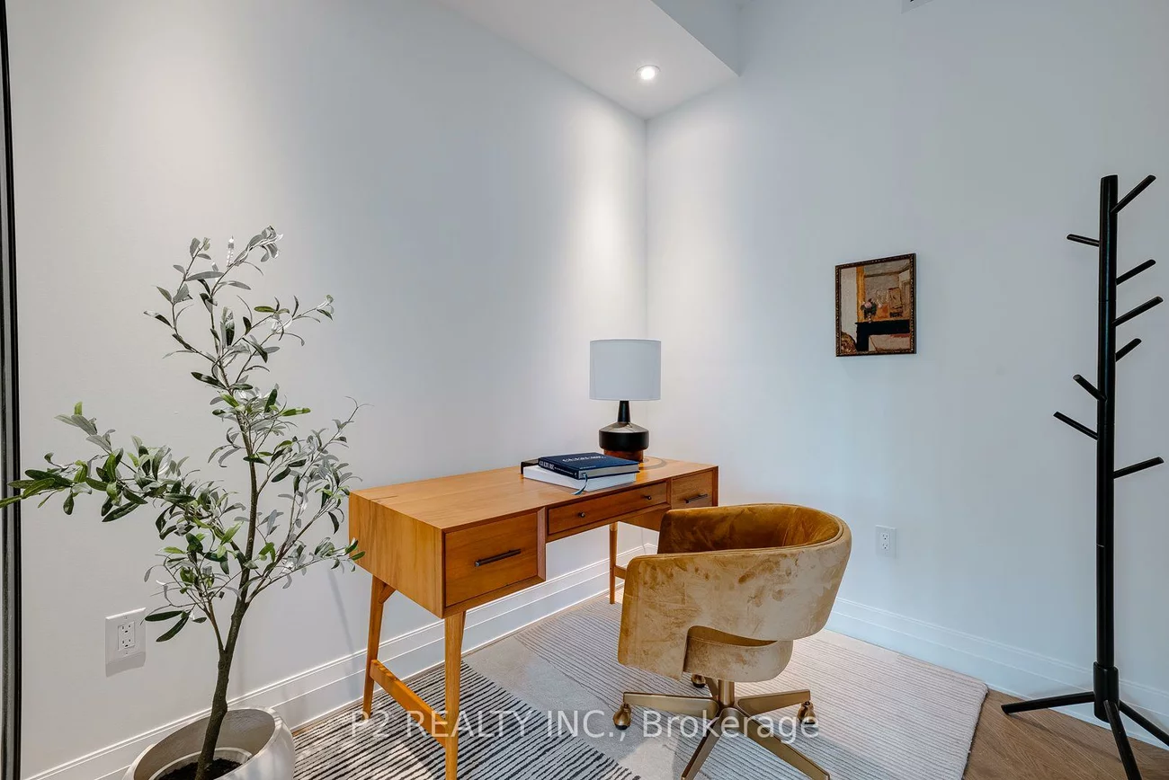 2, Forest Hill, Casa Loma, Toronto