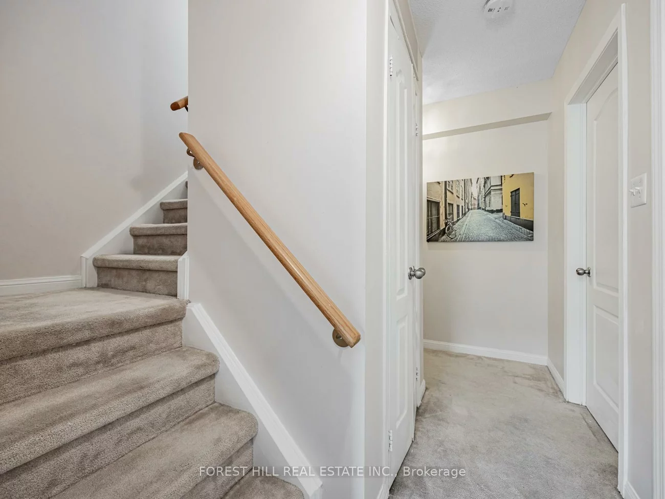 68, Carr, Kensington-Chinatown, Toronto