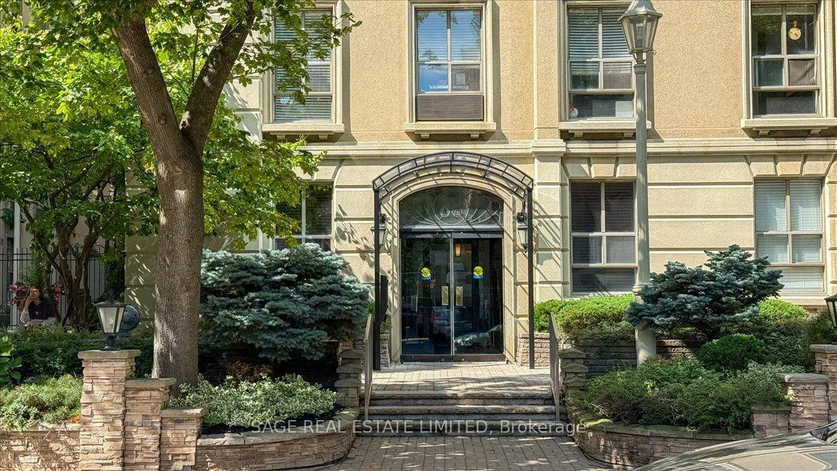 88, Charles, Church-Yonge Corridor, Toronto