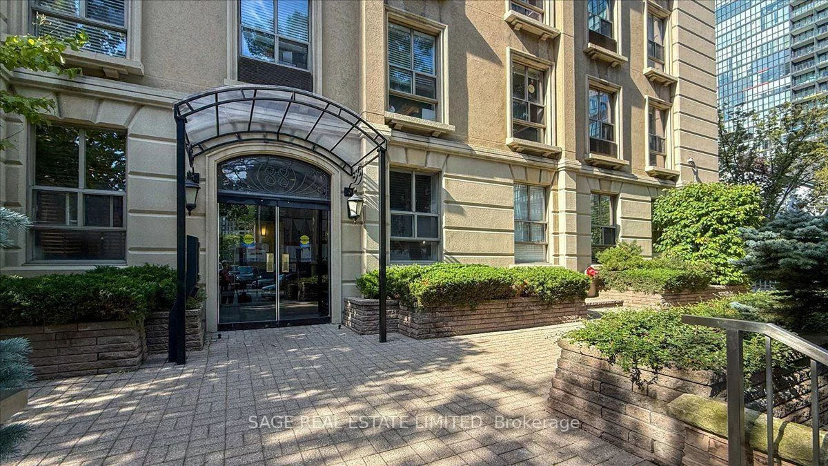 88, Charles, Church-Yonge Corridor, Toronto