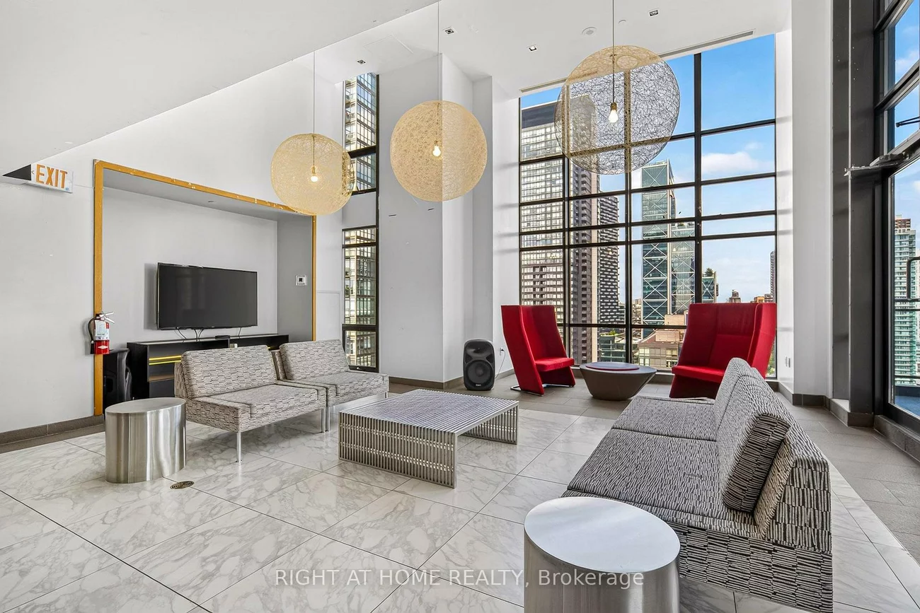 11, Brunel, Waterfront Communities C1, Toronto