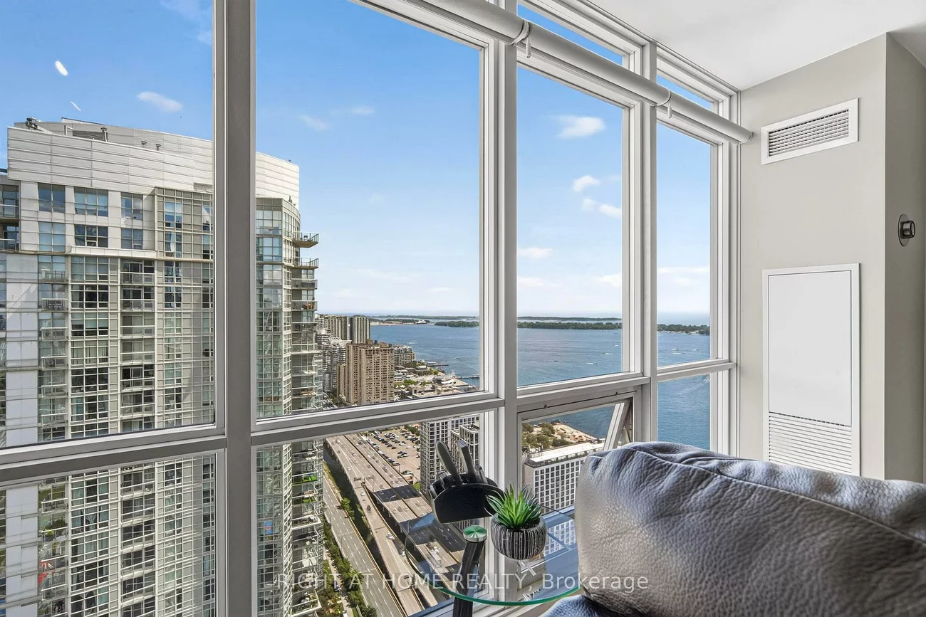 11, Brunel, Waterfront Communities C1, Toronto