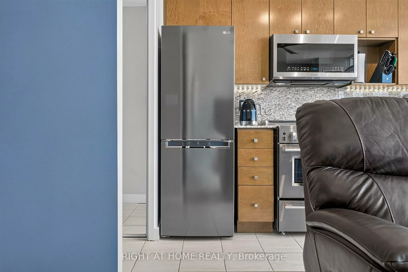 11, Brunel, Waterfront Communities C1, Toronto