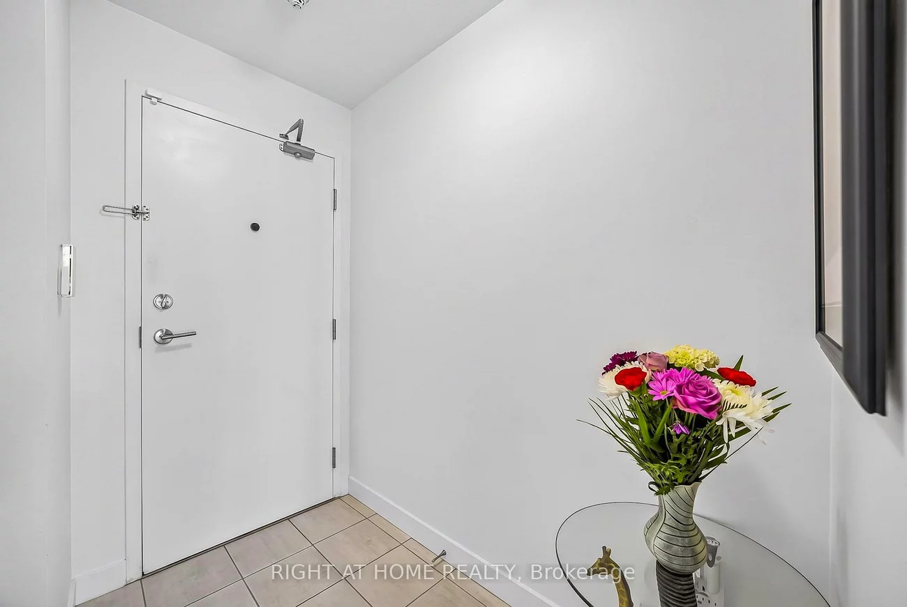 11, Brunel, Waterfront Communities C1, Toronto