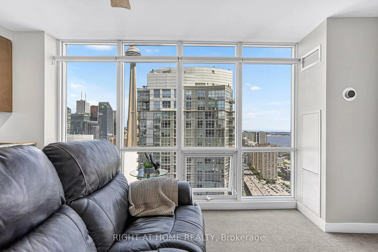 11, Brunel, Waterfront Communities C1, Toronto