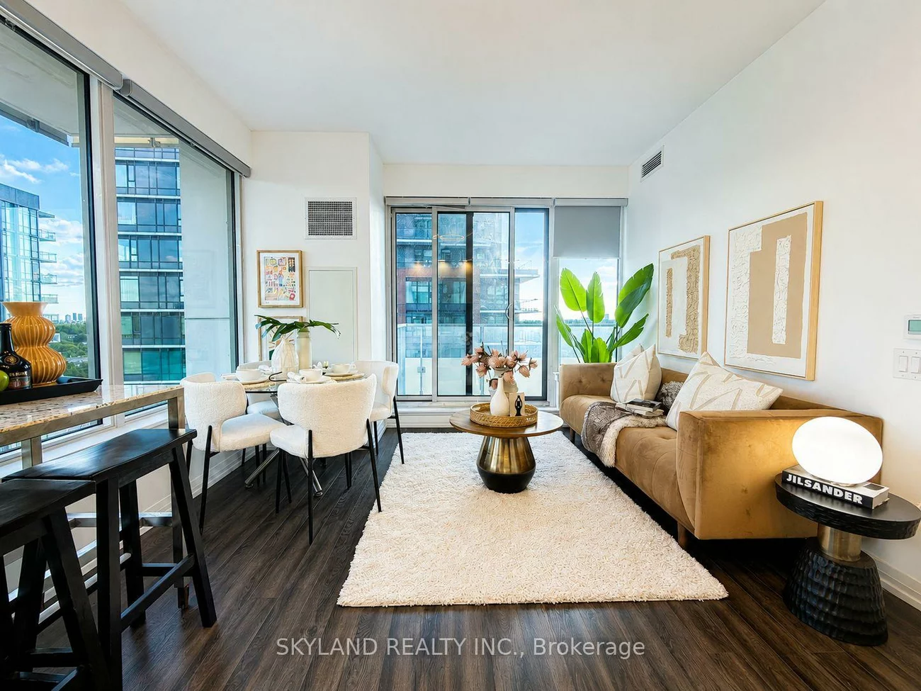 75, Canterbury, Willowdale West, Toronto
