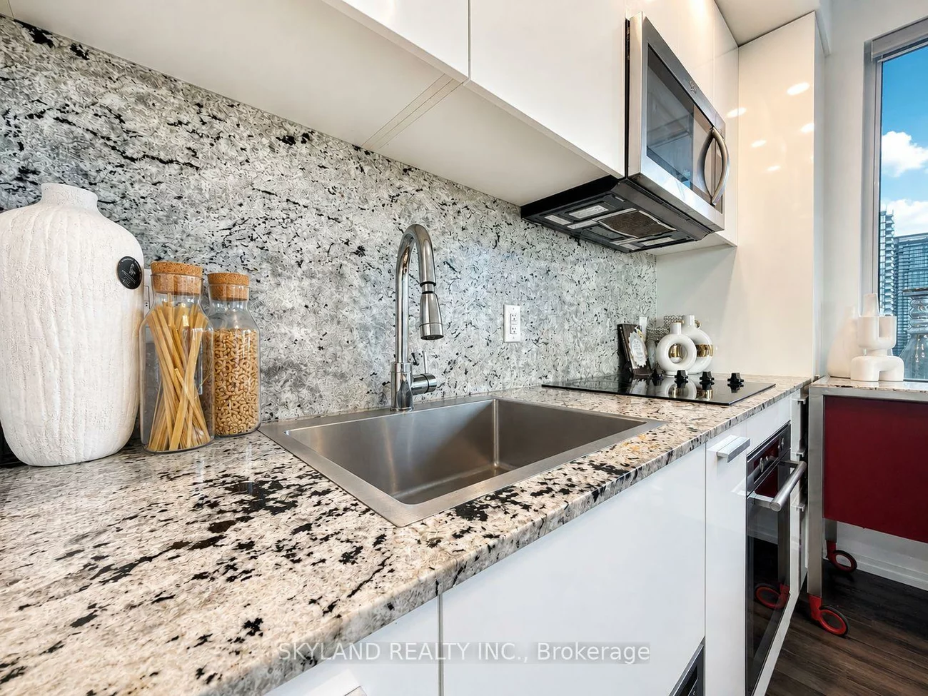 75, Canterbury, Willowdale West, Toronto