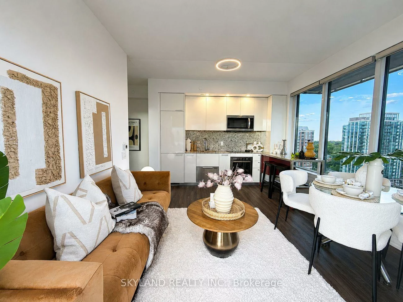 75, Canterbury, Willowdale West, Toronto