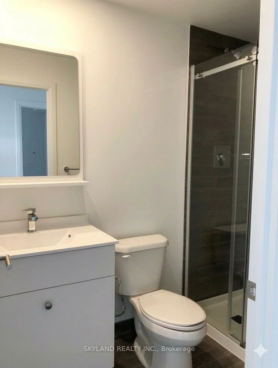 75, Canterbury, Willowdale West, Toronto