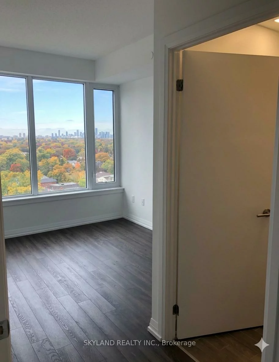 75, Canterbury, Willowdale West, Toronto