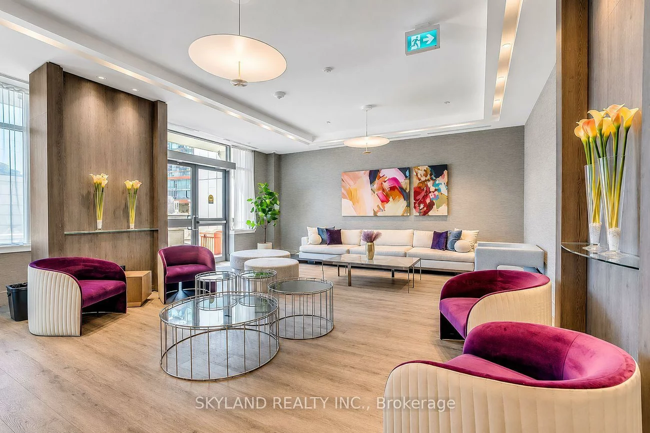 75, Canterbury, Willowdale West, Toronto
