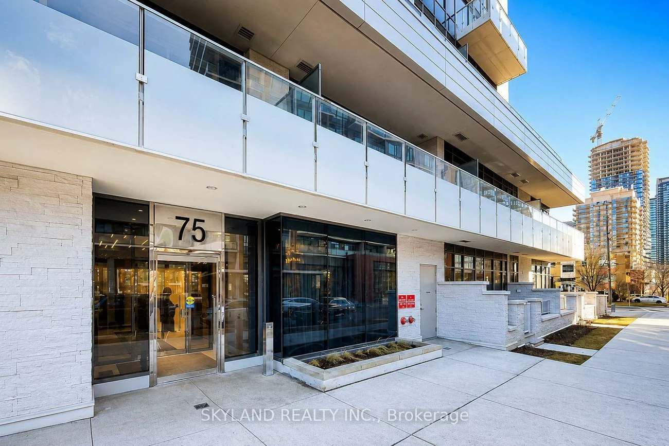 75, Canterbury, Willowdale West, Toronto