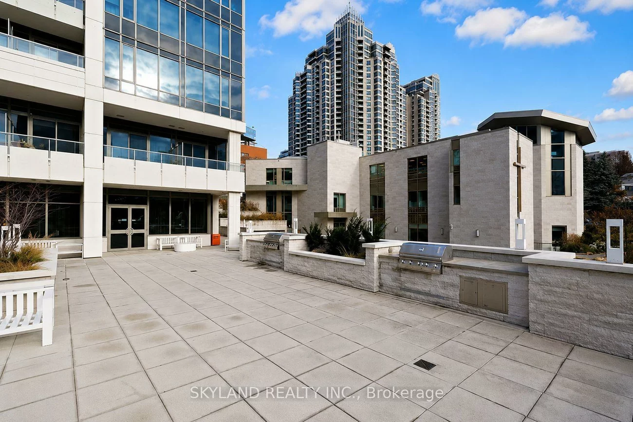75, Canterbury, Willowdale West, Toronto