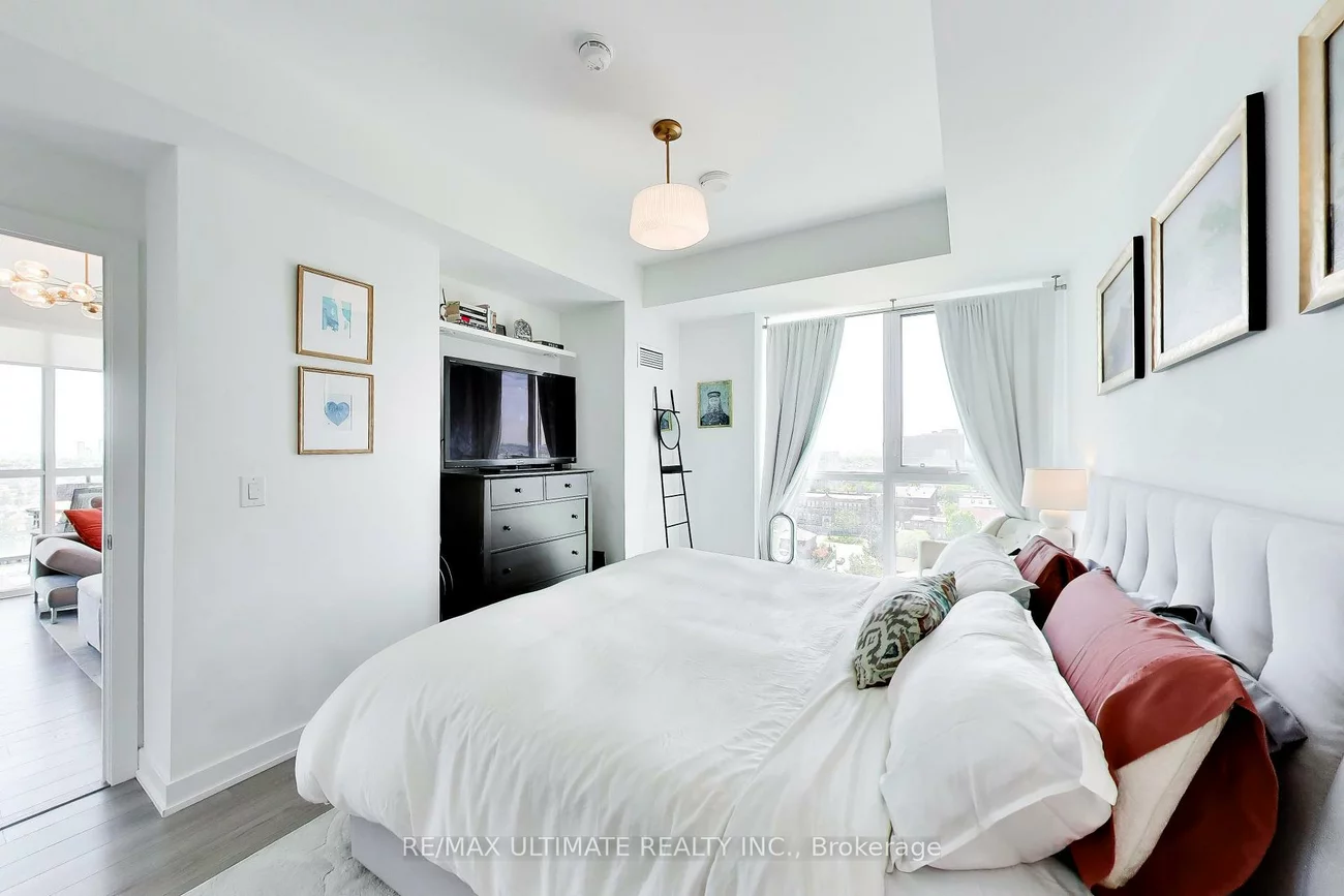 1603, Eglinton, Oakwood Village, Toronto