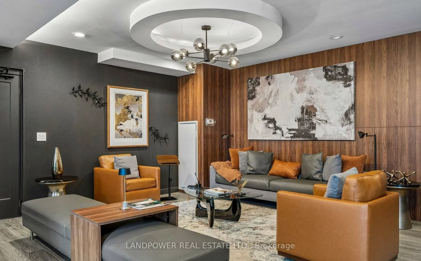 105, George, Moss Park, Toronto