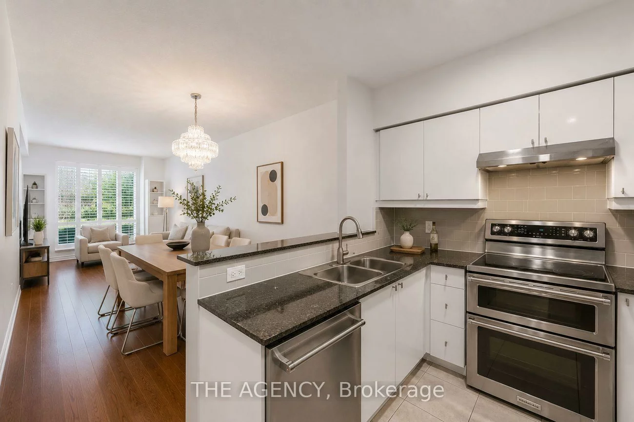 451, Rosewell, Lawrence Park South, Toronto