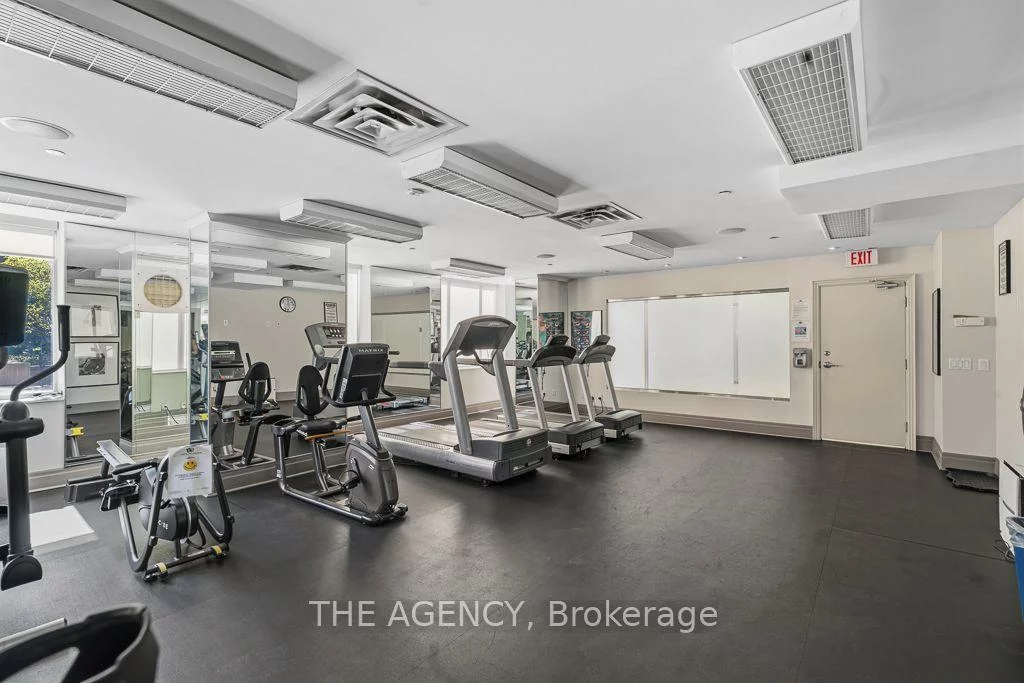 451, Rosewell, Lawrence Park South, Toronto