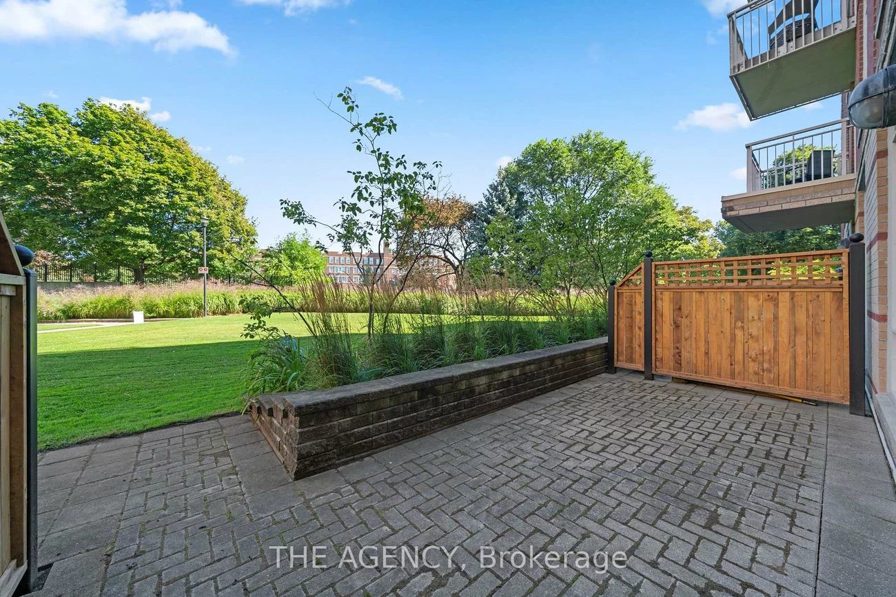 451, Rosewell, Lawrence Park South, Toronto