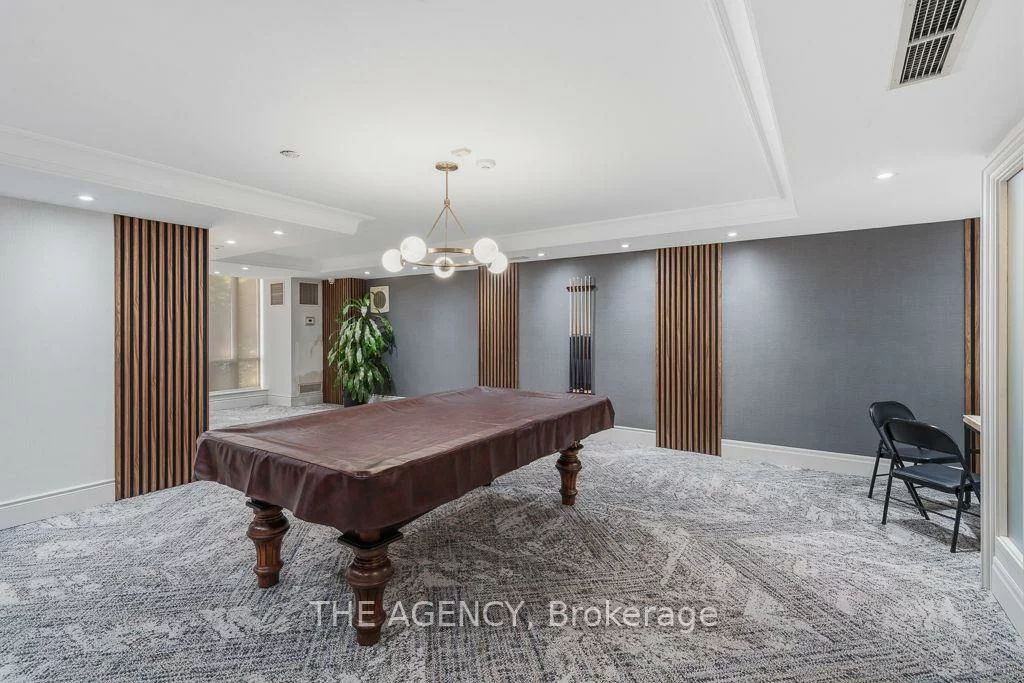 451, Rosewell, Lawrence Park South, Toronto
