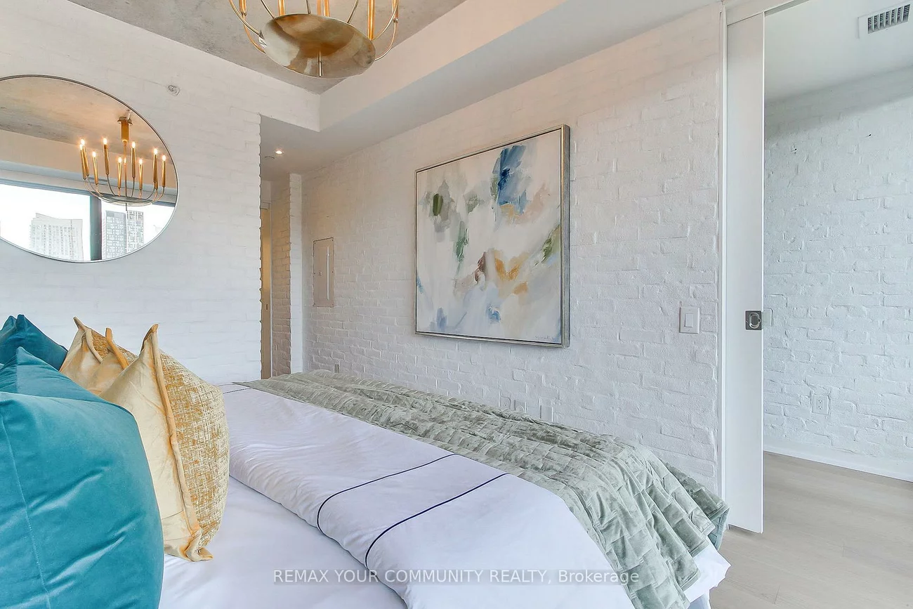 629, King, Waterfront Communities C1, Toronto
