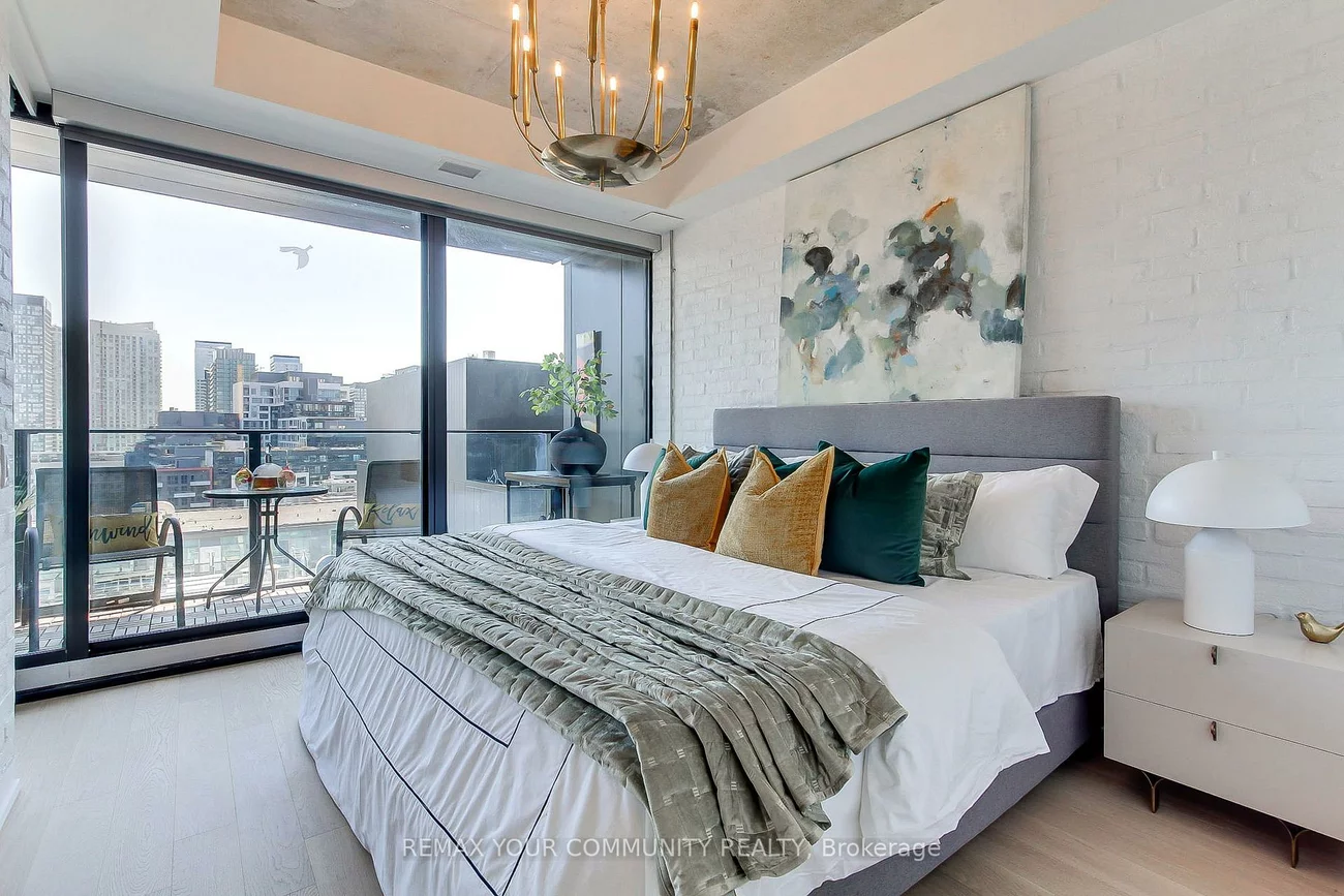 629, King, Waterfront Communities C1, Toronto