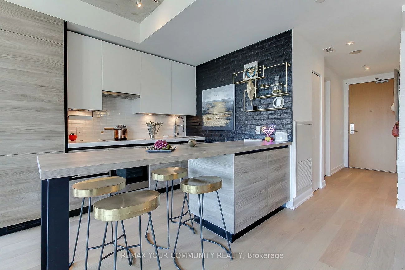 629, King, Waterfront Communities C1, Toronto