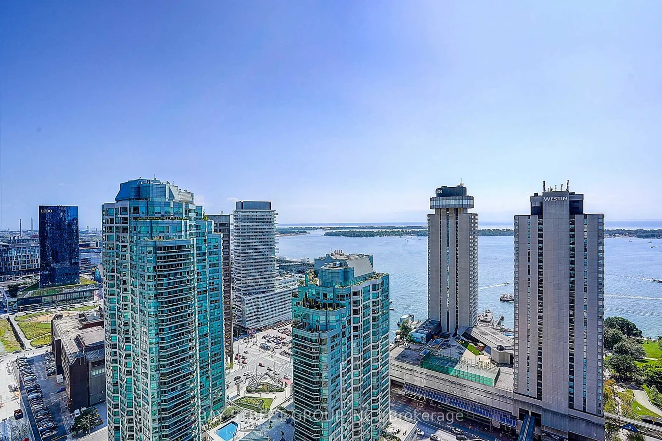33, Bay, Waterfront Communities C1, Toronto