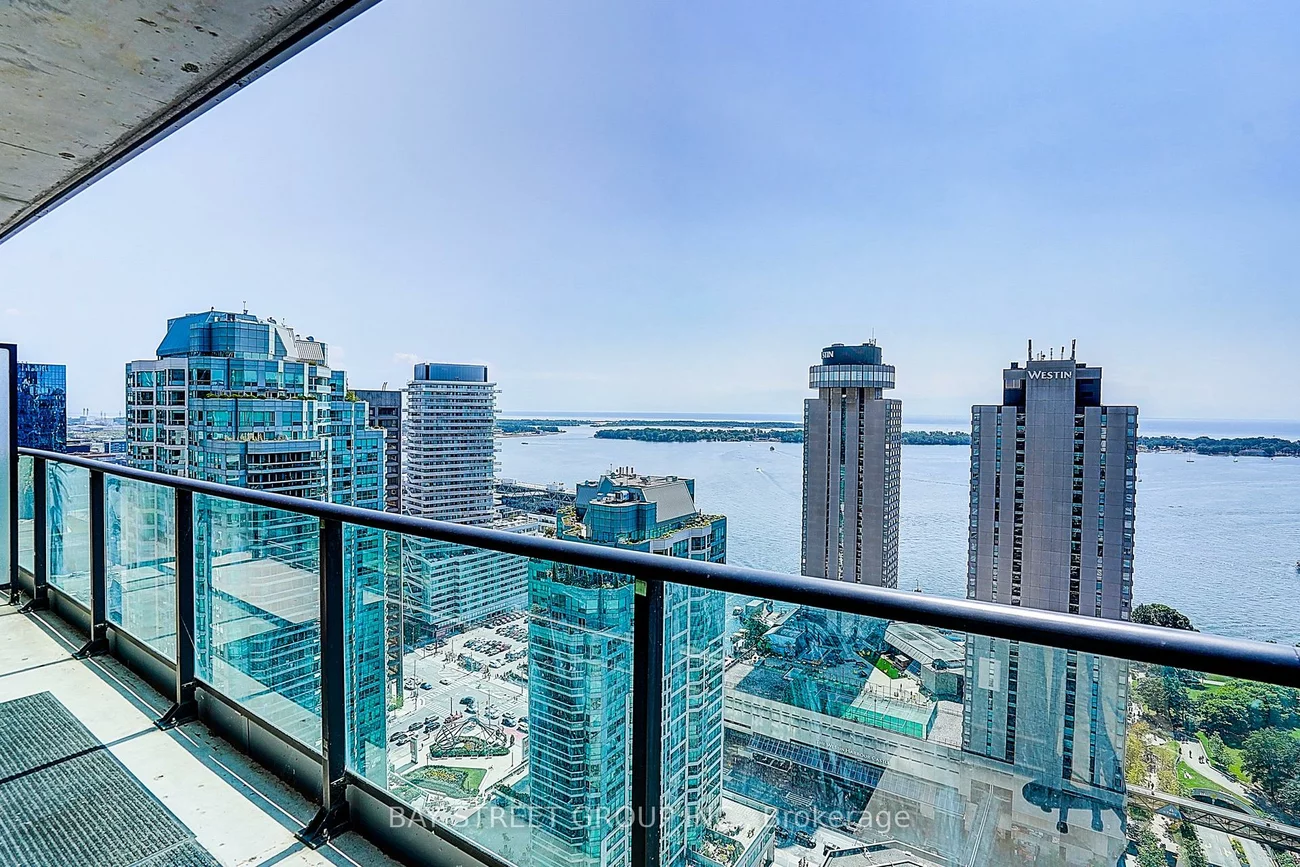 33, Bay, Waterfront Communities C1, Toronto