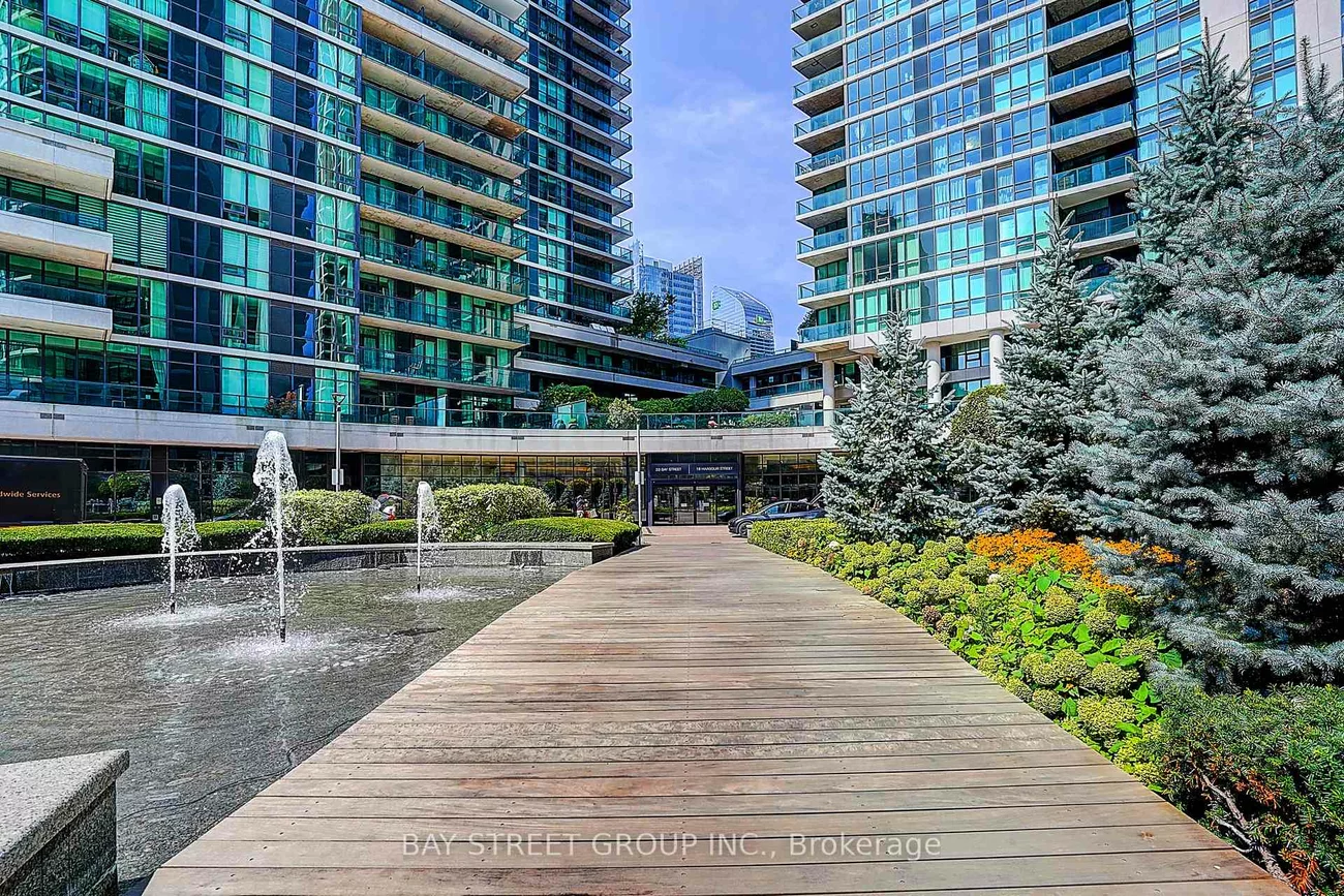 33, Bay, Waterfront Communities C1, Toronto