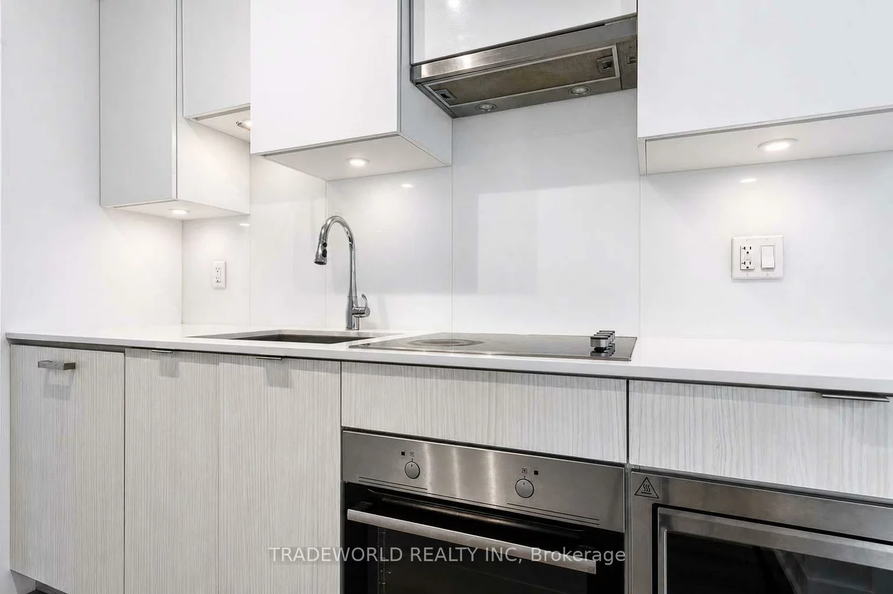 99, Broadway, Mount Pleasant West, Toronto
