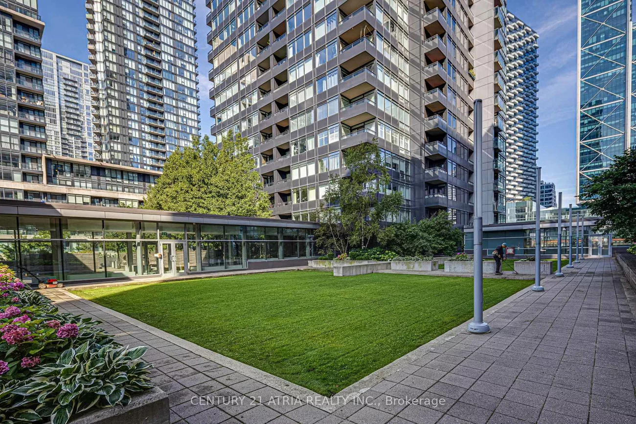 4K, Spadina, Waterfront Communities C1, Toronto