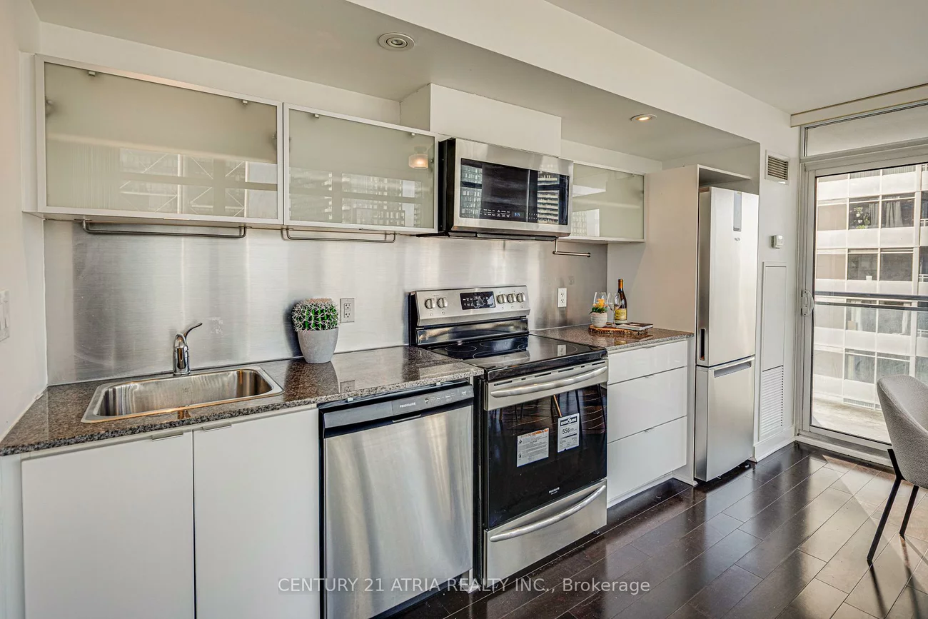 4K, Spadina, Waterfront Communities C1, Toronto