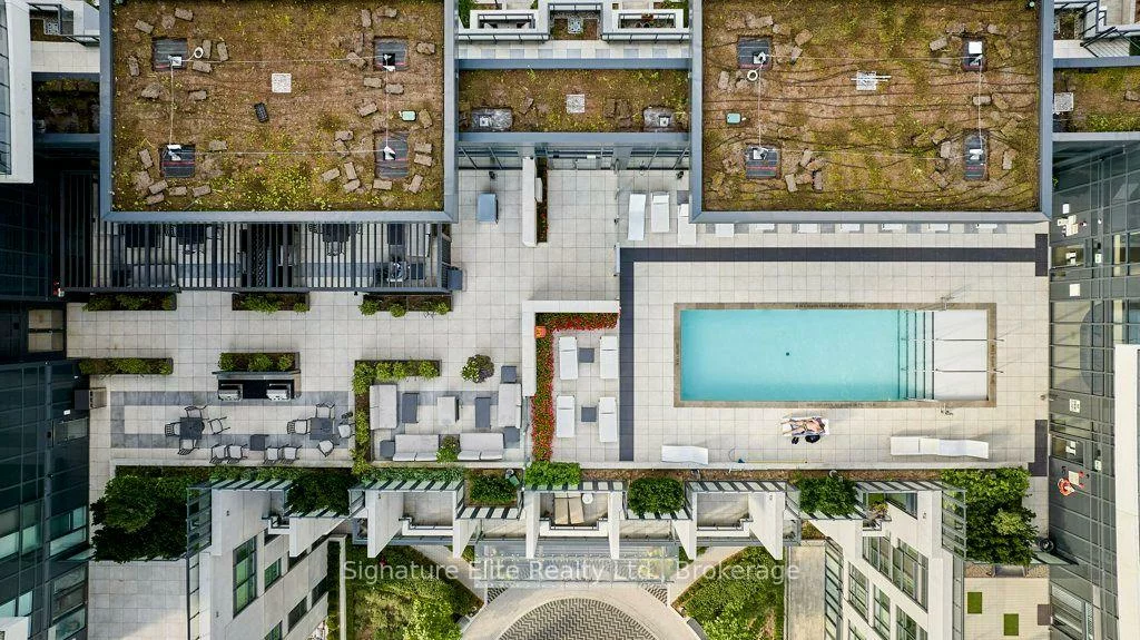 30, Inn on the Park, Banbury-Don Mills, Toronto