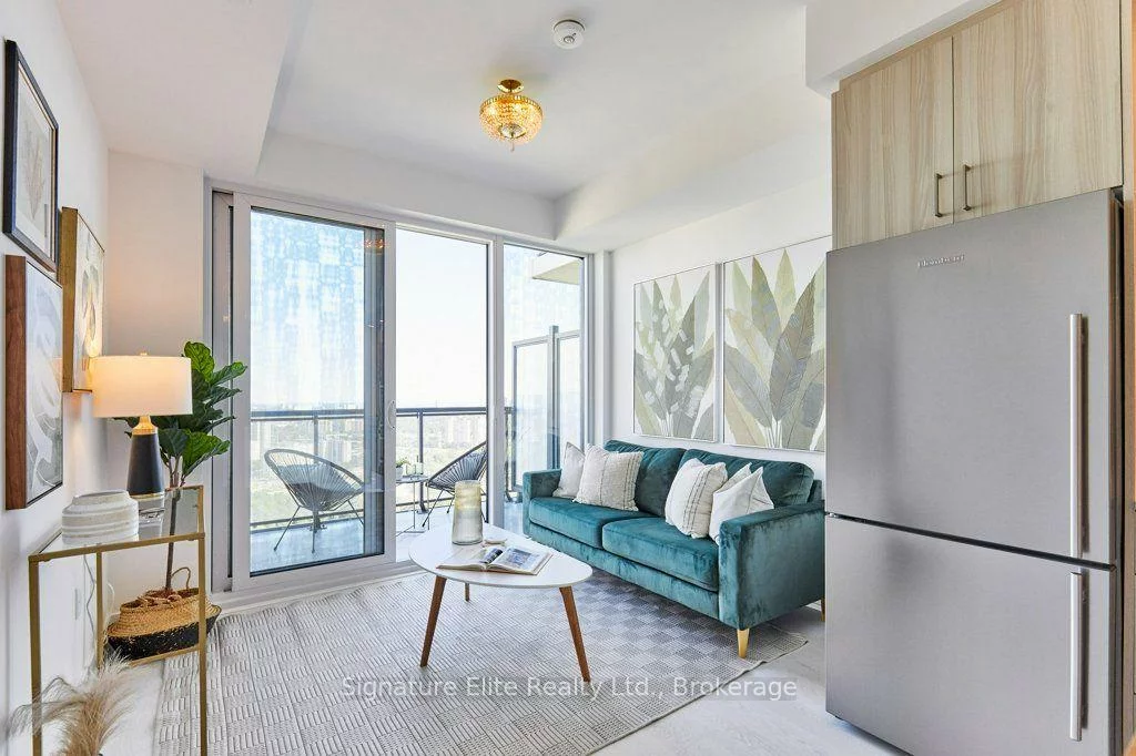 30, Inn on the Park, Banbury-Don Mills, Toronto