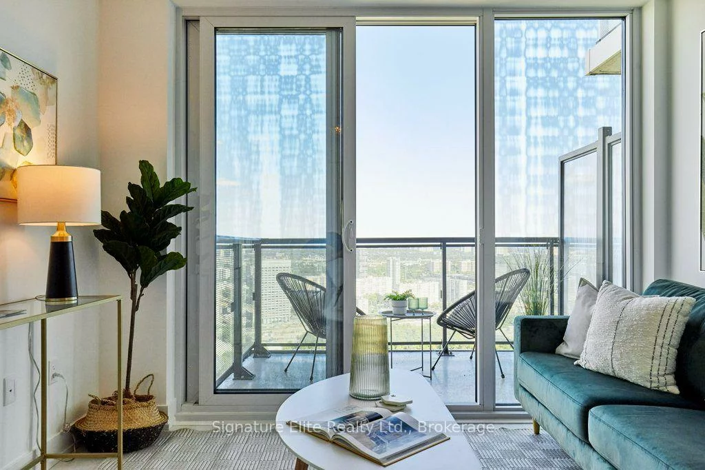 30, Inn on the Park, Banbury-Don Mills, Toronto