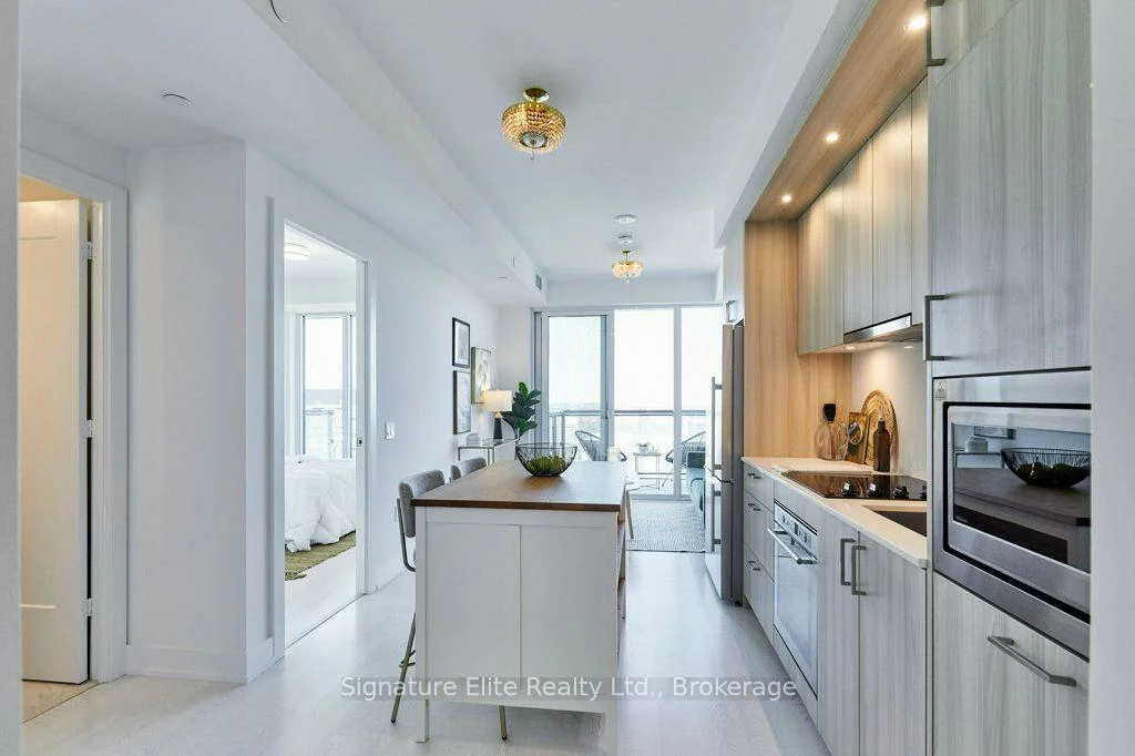 30, Inn on the Park, Banbury-Don Mills, Toronto