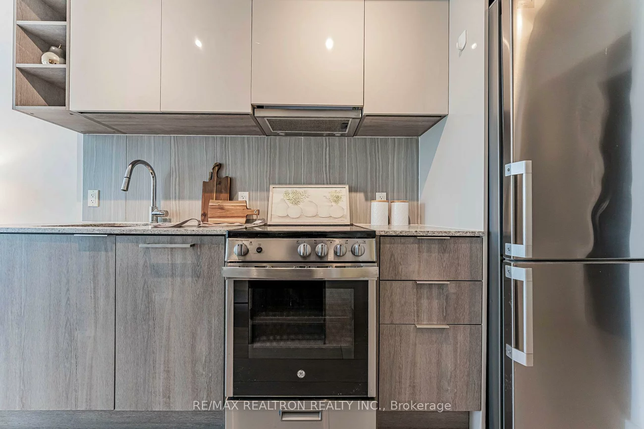 31, Tippett, Clanton Park, Toronto