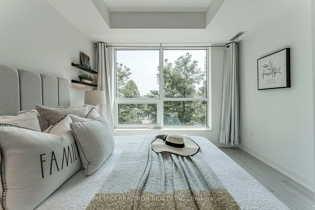 31, Tippett, Clanton Park, Toronto