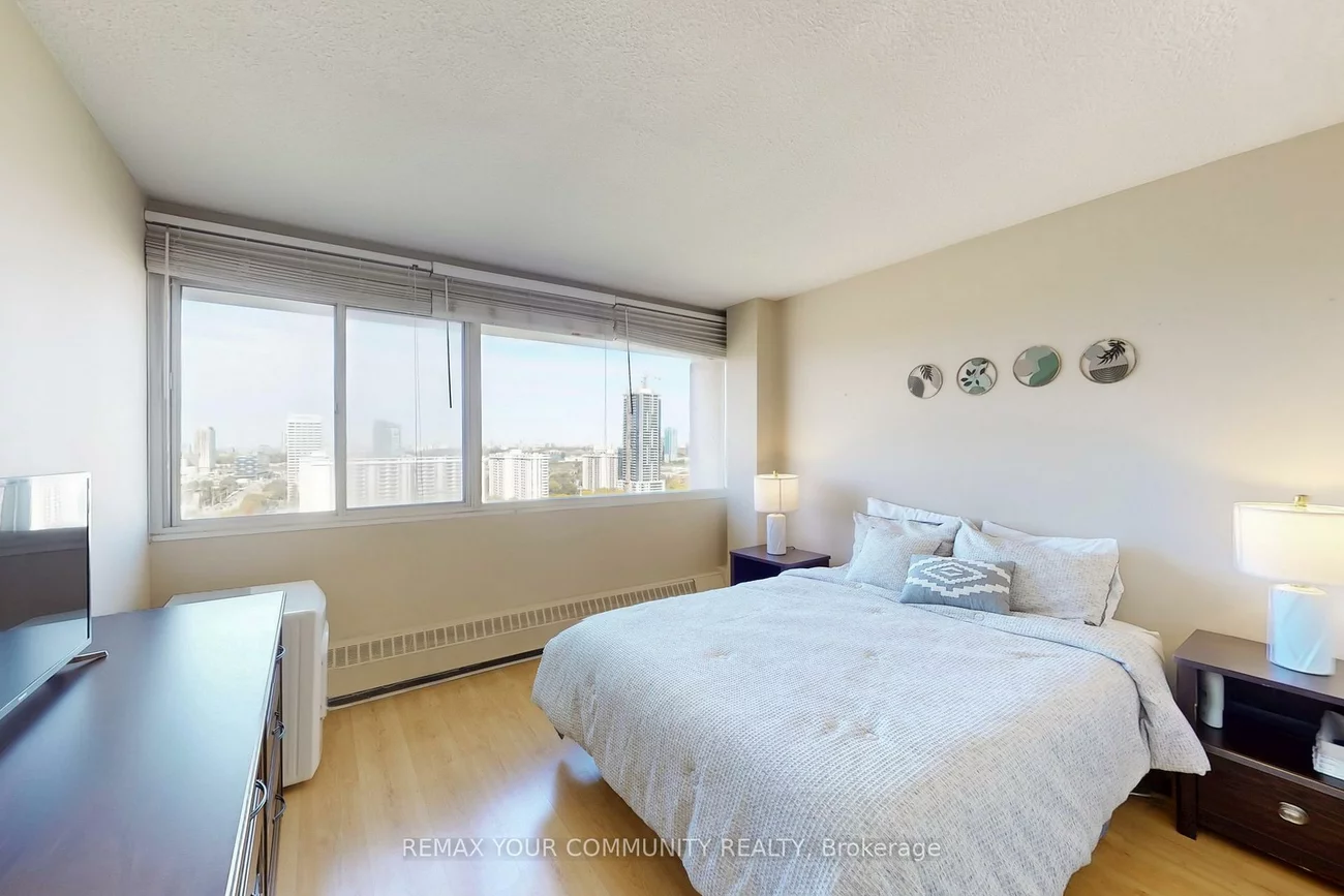 735, Don Mills, Flemingdon Park, Toronto