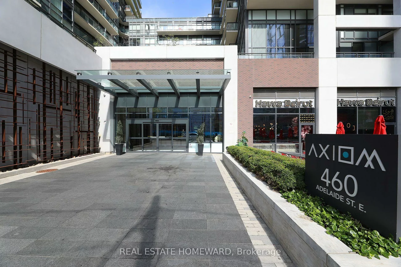 460, Adelaide, Moss Park, Toronto