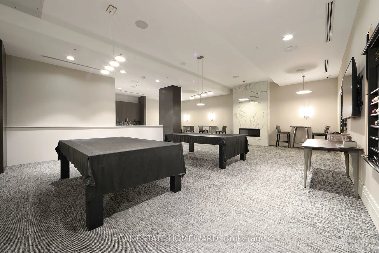 460, Adelaide, Moss Park, Toronto