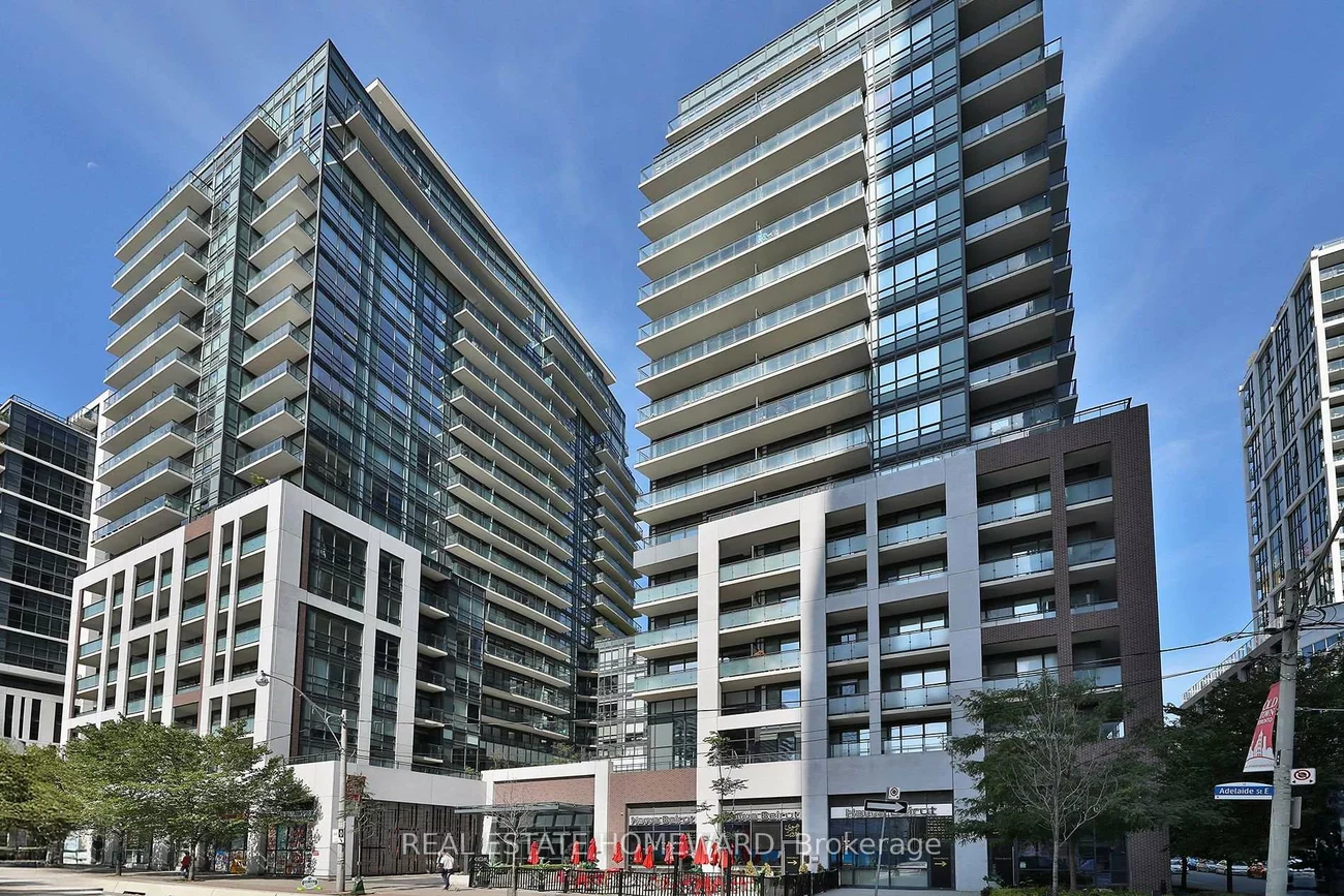 460, Adelaide, Moss Park, Toronto
