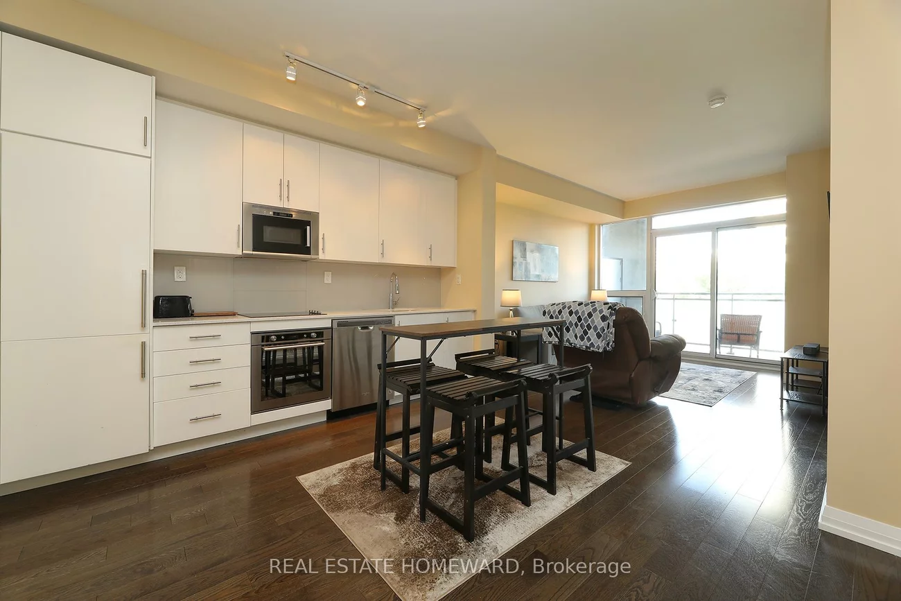 460, Adelaide, Moss Park, Toronto