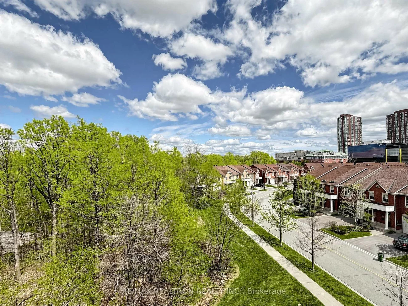 16, Dallimore, Banbury-Don Mills, Toronto