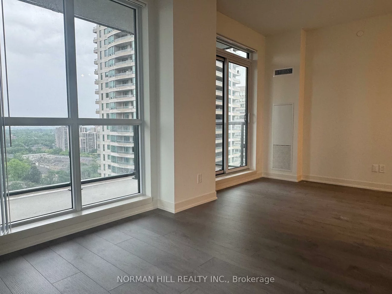 4955, Yonge, Willowdale East, Toronto