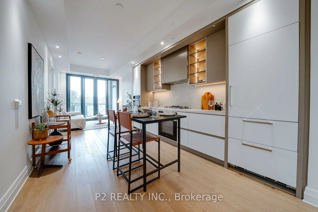 2, Forest Hill, Casa Loma, Toronto
