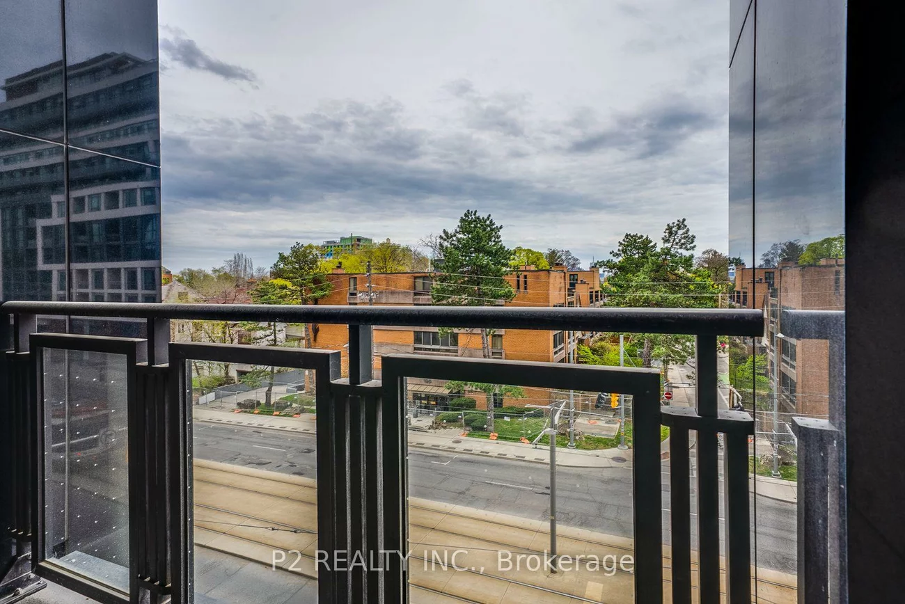 2, Forest Hill, Casa Loma, Toronto