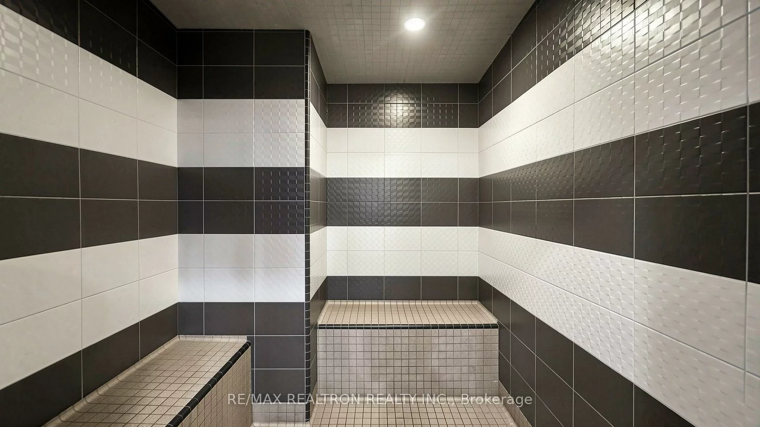 18, Graydon Hall, Parkwoods-Donalda, Toronto