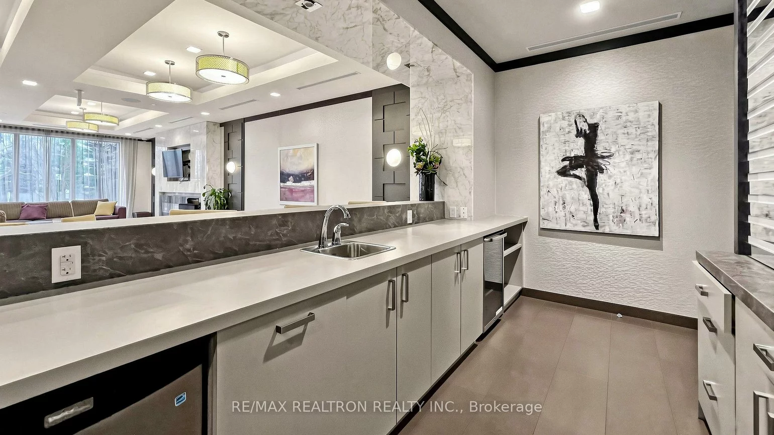 18, Graydon Hall, Parkwoods-Donalda, Toronto